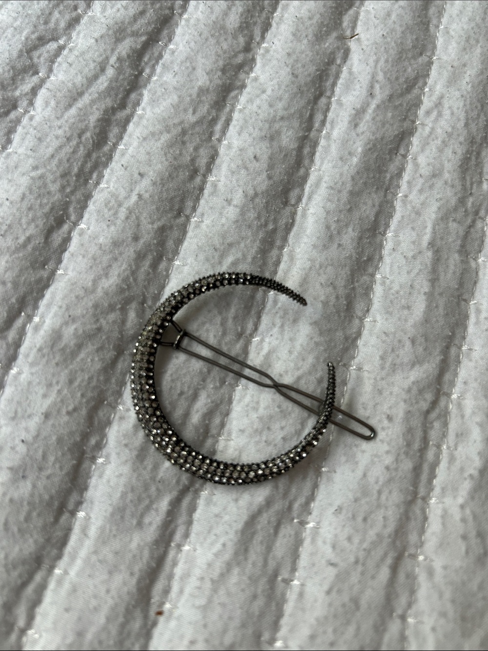 Chloe + Isabel x Jen Atkin Crescent Moon Rhinestone Hair Pin in Silver